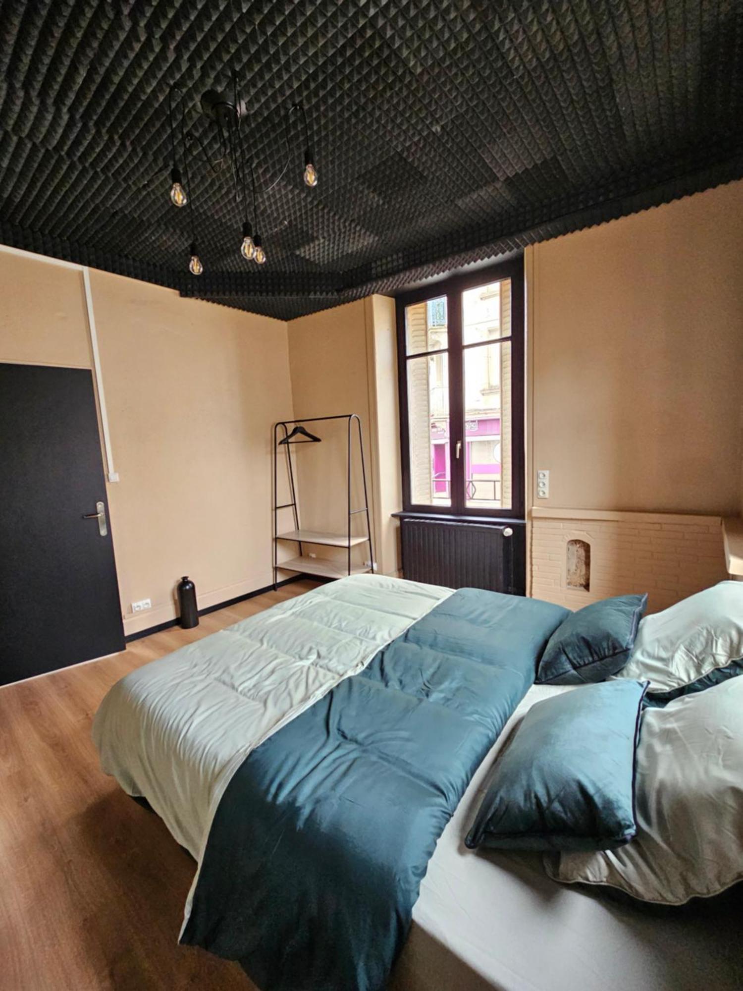 Black Box Cinema Appartement Avec Balneo Épinal Esterno foto